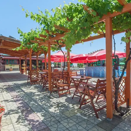 Stefanov 2 * Łozenec