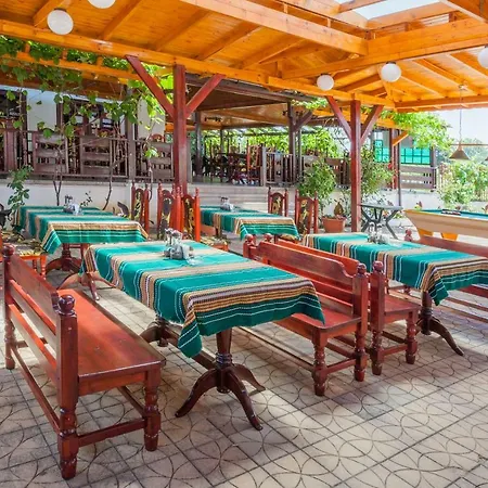 Stefanov 2 * Łozenec