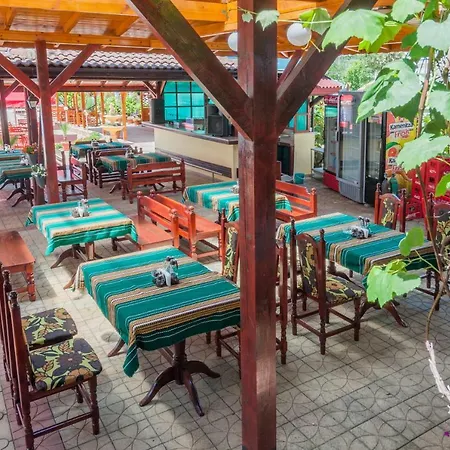 Stefanov 2 Hotel *